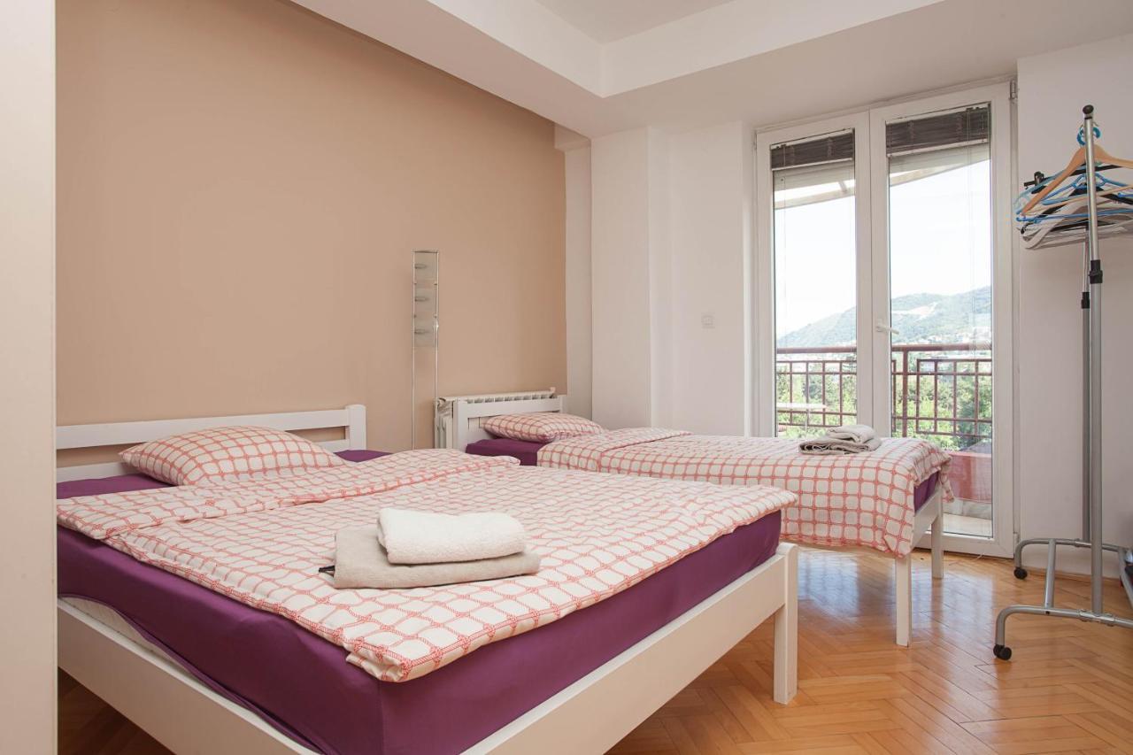 Red Appartement